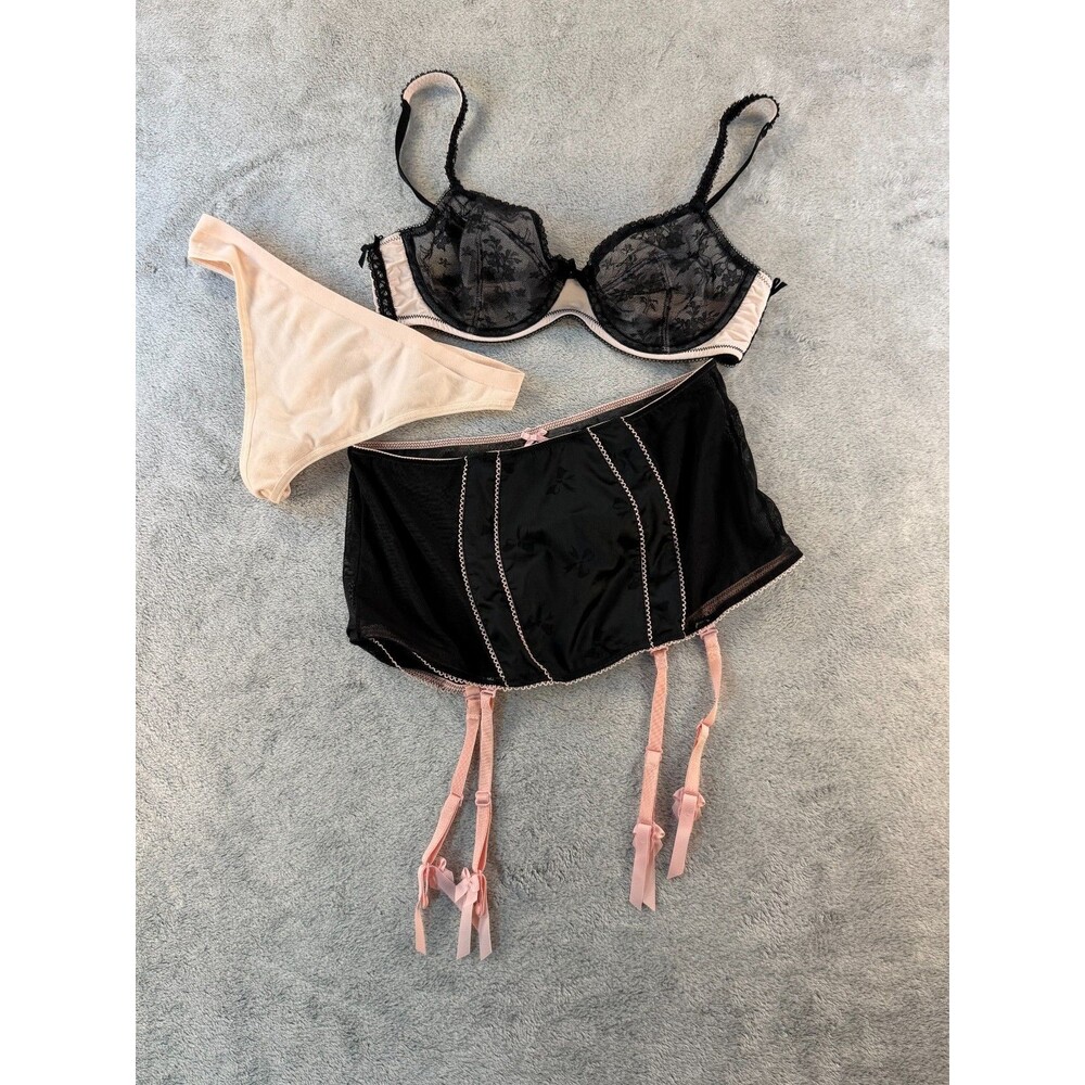b.tempt’d 34C Lingerie Set S Black Lace Garter Skirt VS Thong